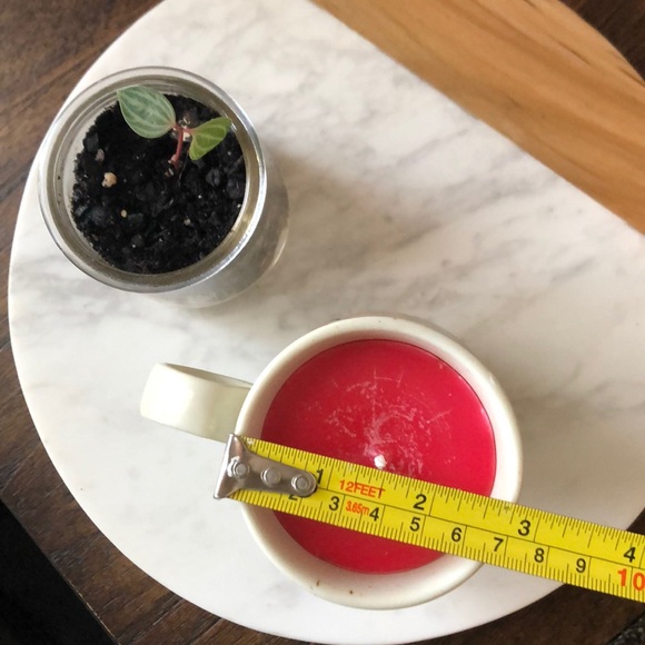 Hand poured candle 🌺 - Picture 4 of 7